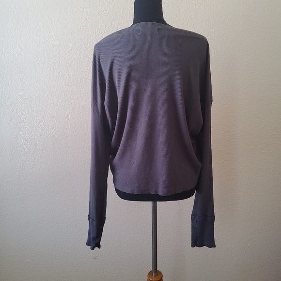 Michael Stars Ribbed Draped Boatneck Long Sleeve Top Size M Grey New - Picture 3 of 6